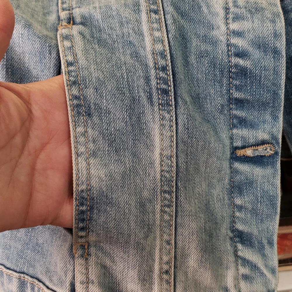 Zara size small  denim  Vest. F8 - Picture 9 of 9